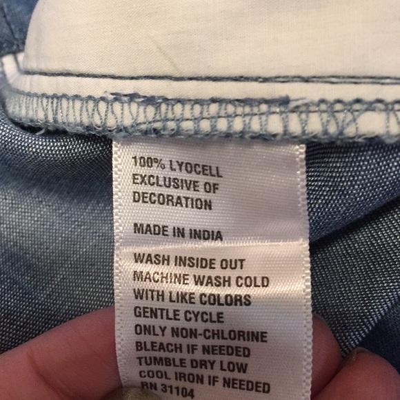 NWT. Kaari Blue embroidered chambray shorts. Sizes 16 & 20. - Picture 6 of 6